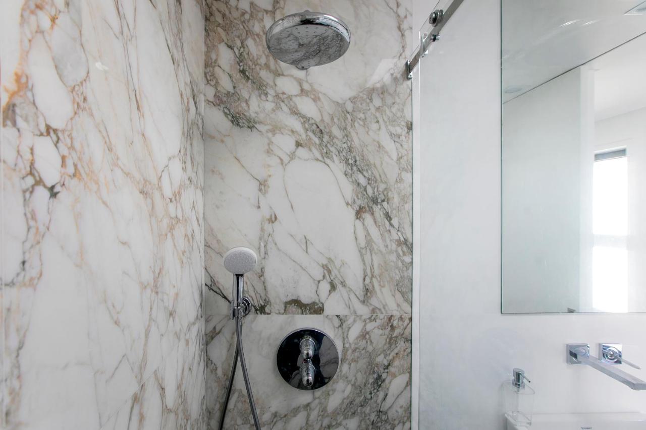 Lovelystay - Luxury 2Br Duplex Apartment In Foz Porto Bagian luar foto