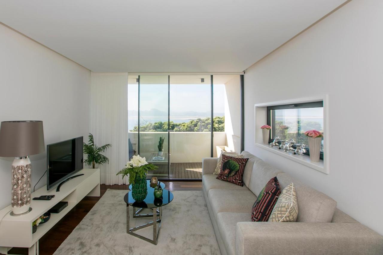 Lovelystay - Luxury 2Br Duplex Apartment In Foz Porto Bagian luar foto