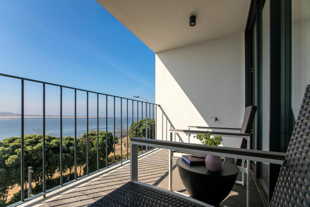 Lovelystay - Luxury 2Br Duplex Apartment In Foz Porto Bagian luar foto